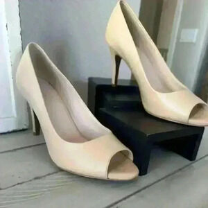 Open toe Cole Haan pump‎